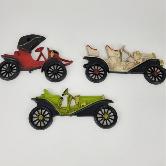 Midwest Cast Metal Wall Decor 3 American Cars - Picture 1 of 9
